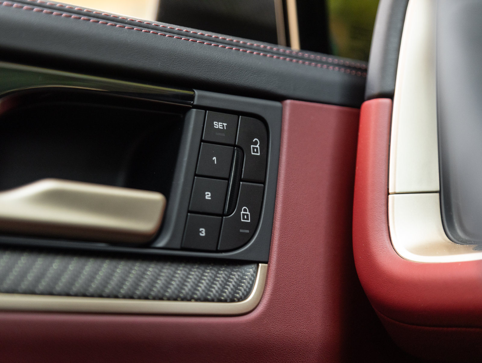 Certified 2026 Porsche Cayenne GTS AWD/4WD image 19