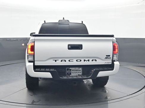 Used 2023 Toyota Tacoma TRD Sport image 6