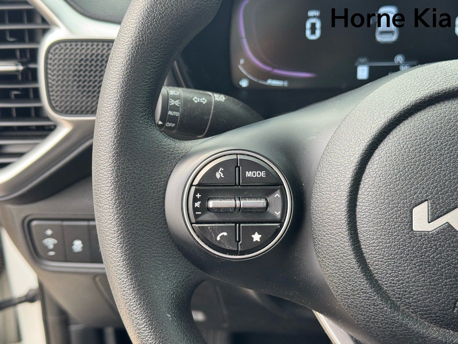 Used 2023 Kia Soul LX FWD image 18
