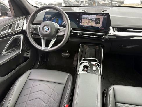 Used 2025 BMW X1 xDrive28i w/ Premium Package image 31