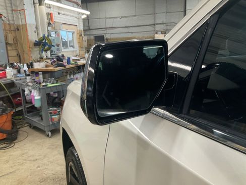 Used 2015 Chevrolet Tahoe LTZ image 26