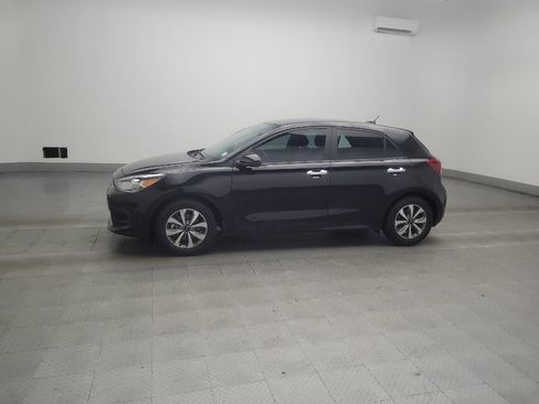 Used 2022 Kia Rio S w/ Option Group 015 FWD image 2