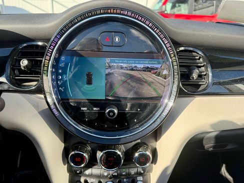 Used 2023 MINI Cooper S w/ Signature Upholstery Package FWD image 31