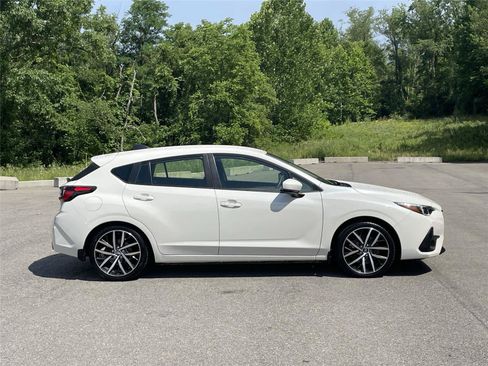 Certified 2024 Subaru Impreza 2.0i Sport AWD/4WD image 6