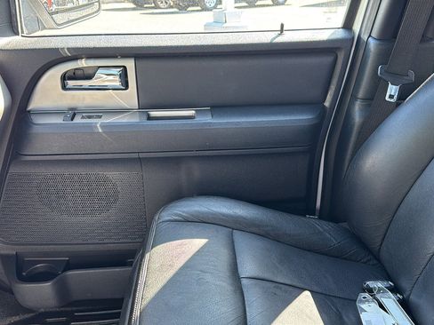 Used 2017 Ford Expedition XLT AWD/4WD image 16