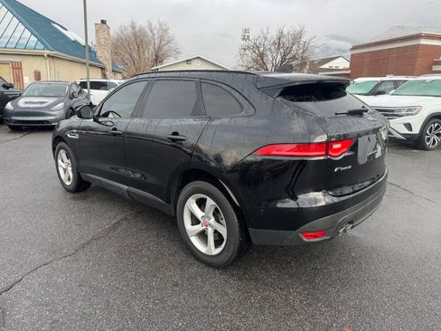 Used 2018 Jaguar F-PACE Premium image 3