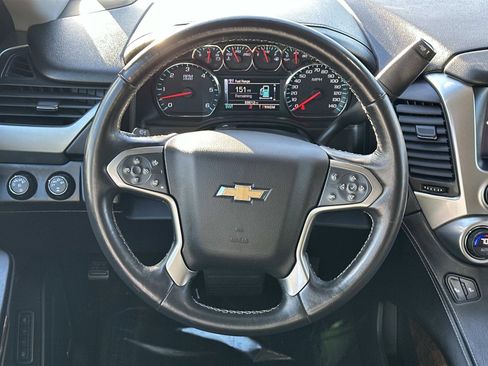 Used 2016 Chevrolet Suburban LT w/ Luxury Package image 11