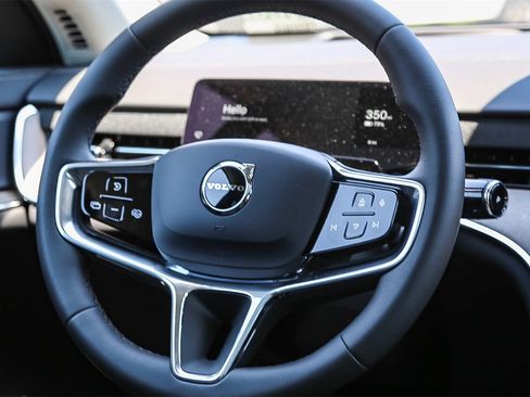 New 2025 Volvo EX90 Ultra image 17