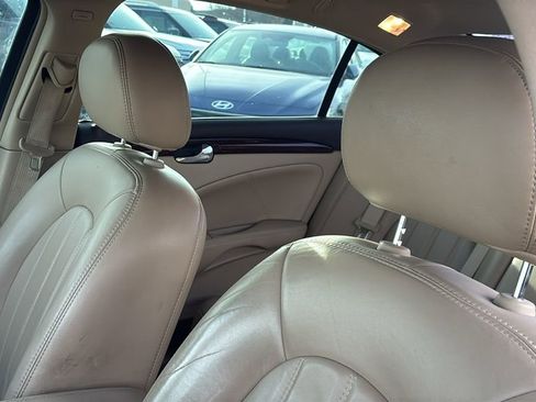 Used 2008 Buick Lucerne CXL w/ Driver Confidence Package image 24