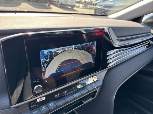 Used 2025 Toyota Camry LE FWD image 23