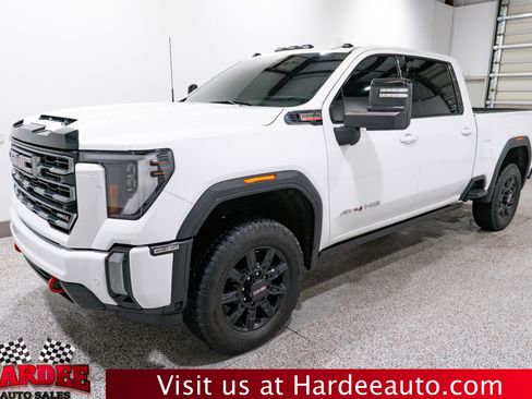 Used 2024 GMC Sierra 2500 AT4 w/ AT4 Premium Plus Package image 2