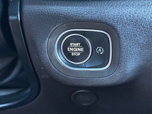 Certified 2022 Mercedes-Benz GLS 450 4MATIC image 27