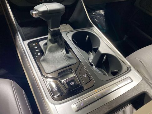 New 2026 Kia Carnival EX FWD image 31