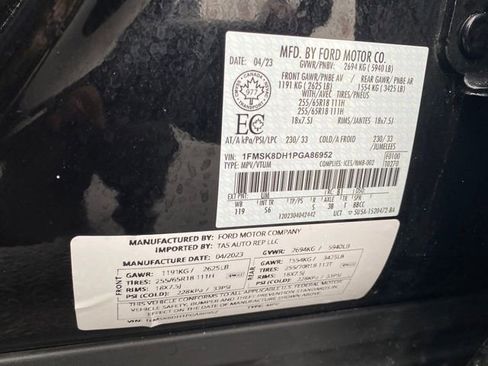 Used 2023 Ford Explorer XLT image 25