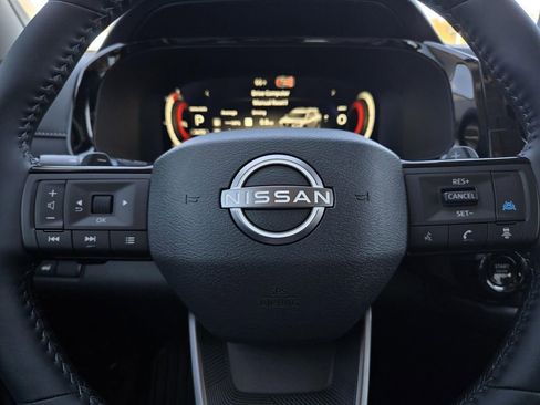 New 2026 Nissan Pathfinder SL w/ SL Premium Package AWD/4WD image 25