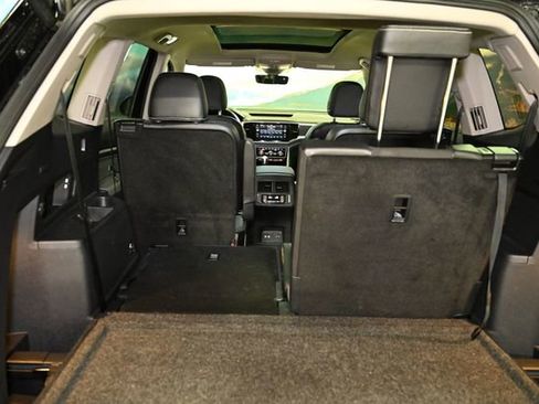 Used 2022 Volkswagen Atlas SEL Premium image 65