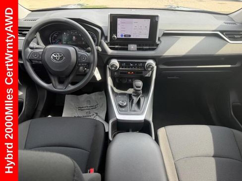 Used 2025 Toyota RAV4 LE AWD/4WD image 15