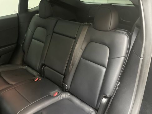 Used 2020 Tesla Model Y Long Range image 30