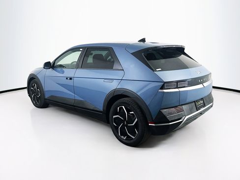 Used 2024 Hyundai Ioniq 5 SE image 5