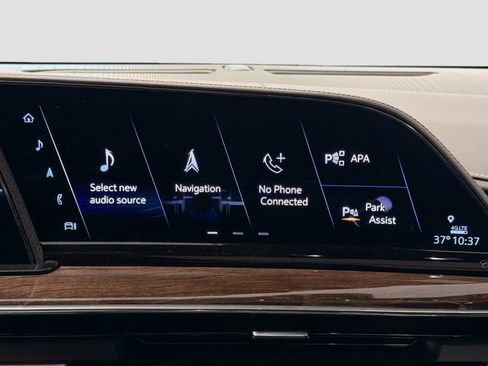 Certified 2022 Cadillac Escalade Sport Platinum w/ Heavy-Duty Trailer Package image 15