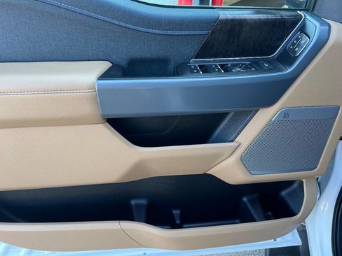 Used 2022 Ford F150 Lariat image 24