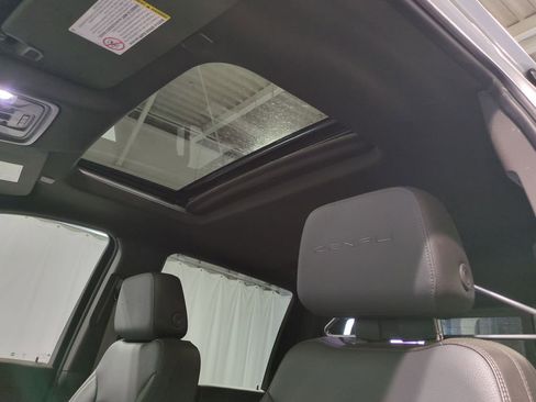 Used 2023 GMC Sierra 2500 Denali w/ Denali Ultimate Package image 22