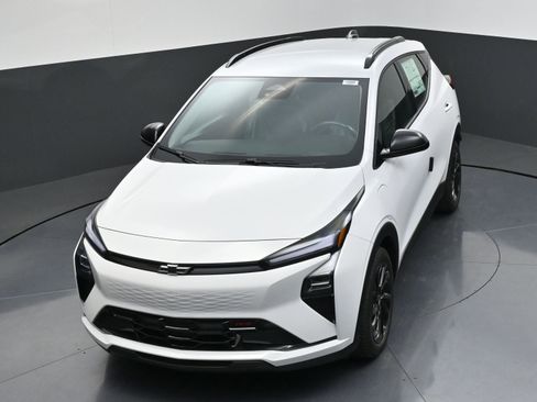 New 2027 Chevrolet Bolt RS FWD image 44
