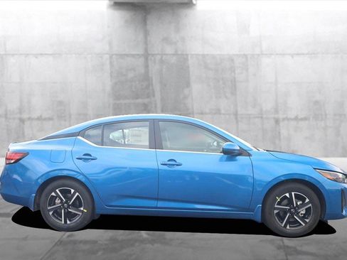 New 2025 Nissan Sentra SV image 5