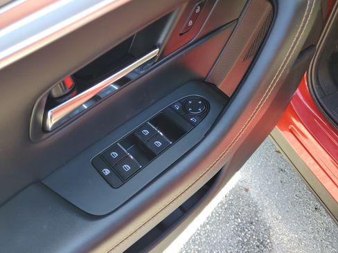 Used 2024 MAZDA CX-90 Plug-In Hybrid w/ Preferred image 19