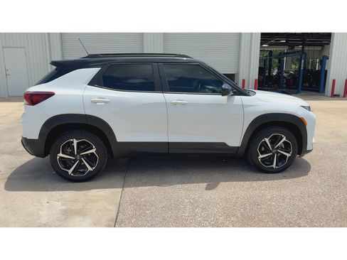 Used 2022 Chevrolet TrailBlazer RS AWD/4WD image 9
