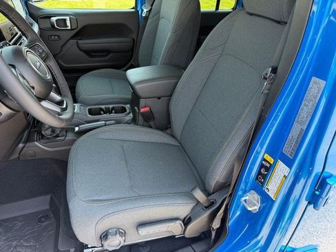 New 2025 Jeep Wrangler Sport S image 24