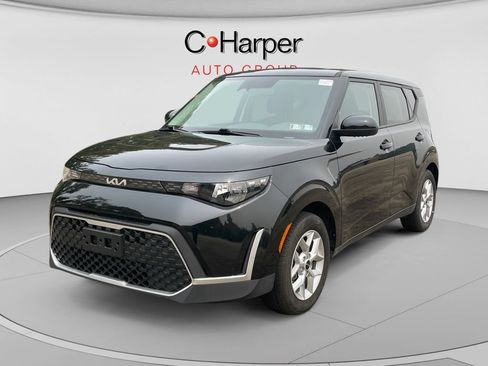 Used 2025 Kia Soul LX w/ LX Technology Package FWD image 7