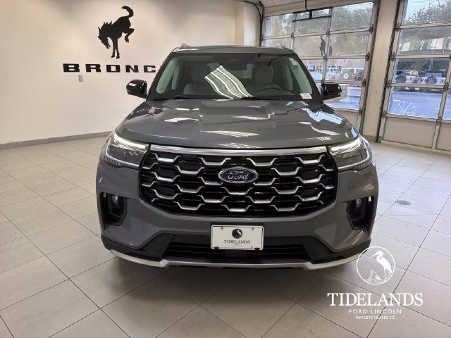 Certified 2025 Ford Explorer Platinum w/ Ultimate Package AWD/4WD image 3
