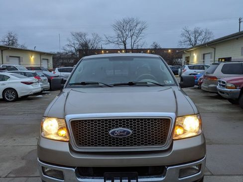 Used 2005 Ford F150 Lariat image 2