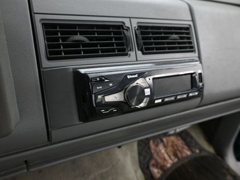 Used 1992 Chevrolet Silverado 1500 Base image 20