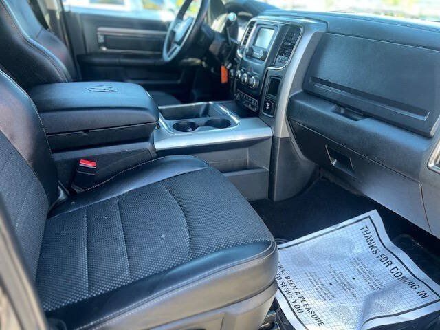 Used 2018 RAM 2500 Big Horn w/ Sport Appearance Group AWD/4WD image 12