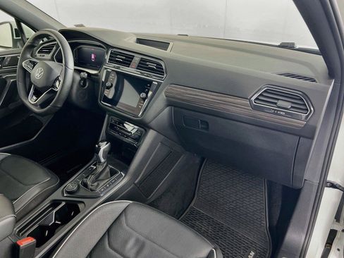 Used 2024 Volkswagen Tiguan SEL R-Line AWD/4WD image 28