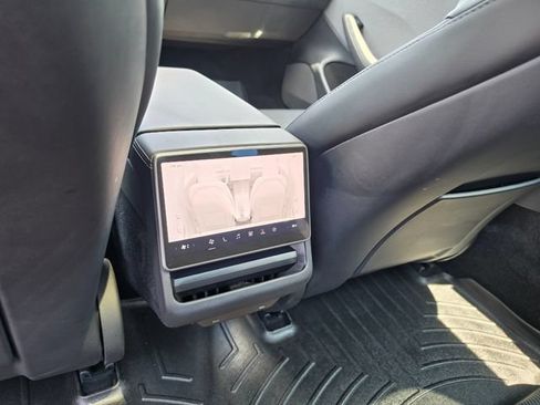 Used 2025 Tesla Model 3 Long Range RWD image 30