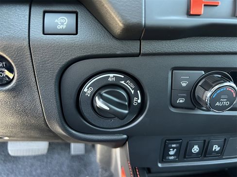 New 2026 Nissan Frontier PRO-4X w/ Pro-4x Convenience Package image 13