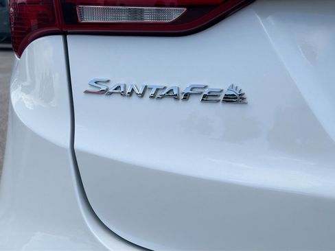 Used 2018 Hyundai Santa Fe Sport 2.0T FWD image 11