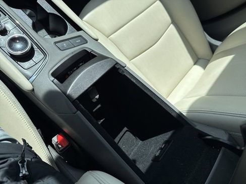 Used 2023 Cadillac XT6 Premium Luxury image 31