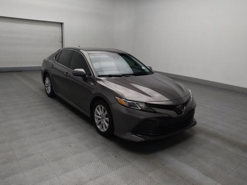 Used 2020 Toyota Camry LE image 13