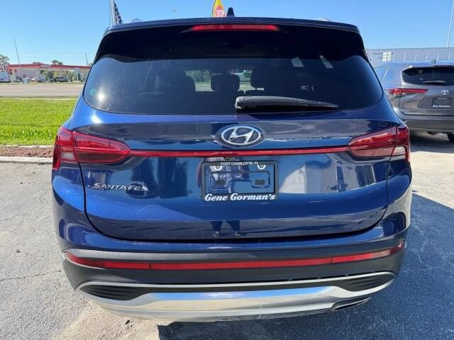 Used 2021 Hyundai Santa Fe SEL FWD image 4