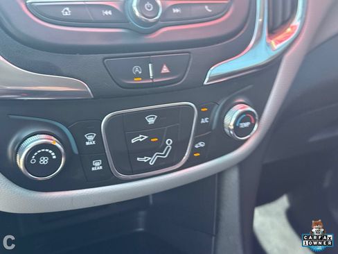 Used 2022 Chevrolet Equinox LS w/ LS Convenience Package FWD image 23