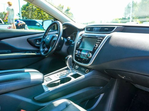 Used 2021 Nissan Murano SL FWD image 12