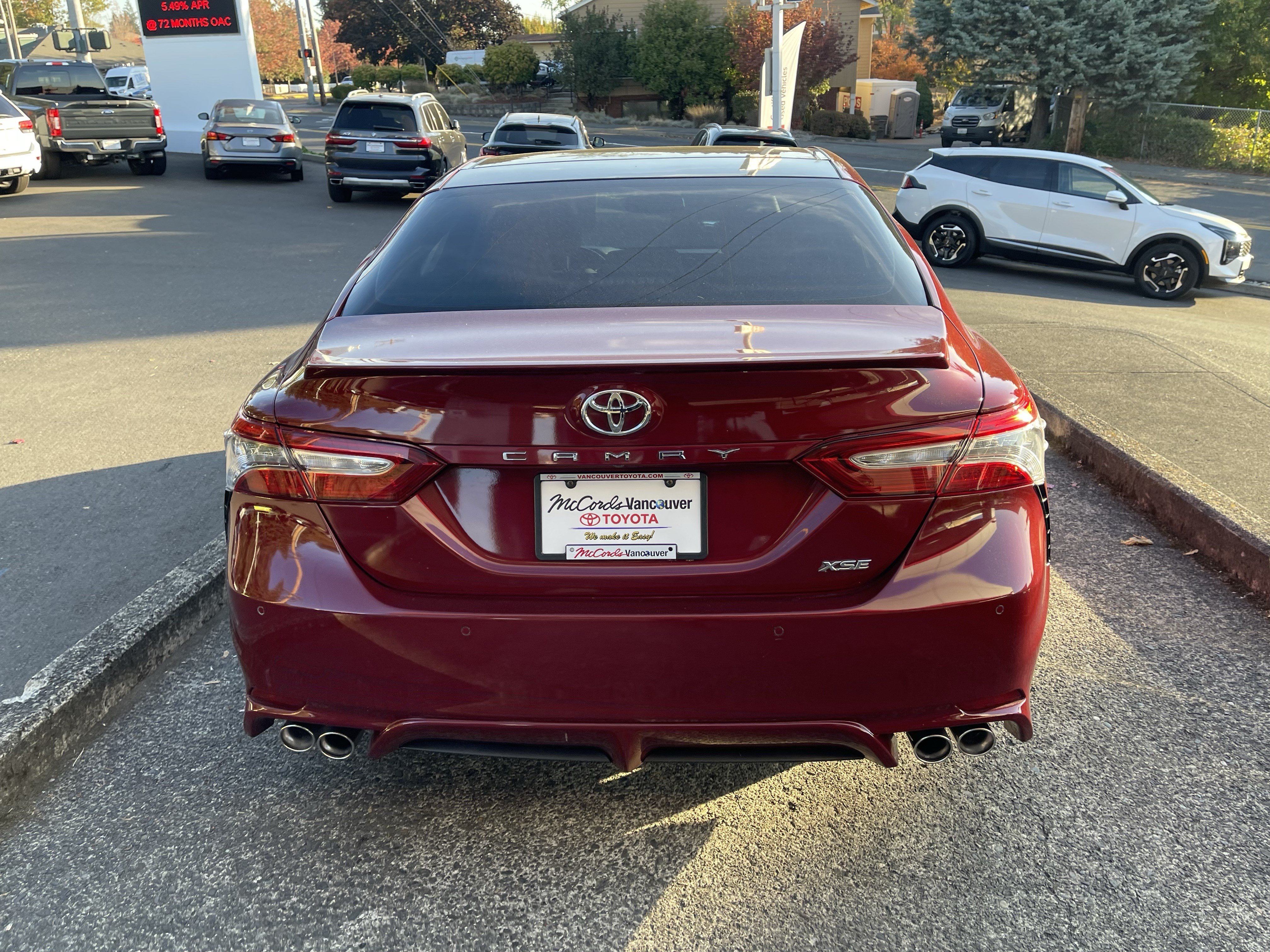 Used 2018 Toyota Camry XSE FWD image 5