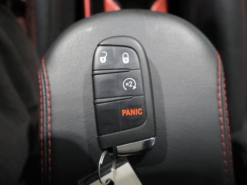 Used 2022 Jeep Renegade Trailhawk AWD/4WD image 22
