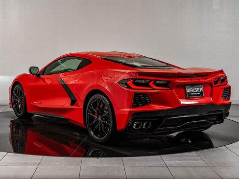 Used 2024 Chevrolet Corvette Stingray Preferred Cpe image 7