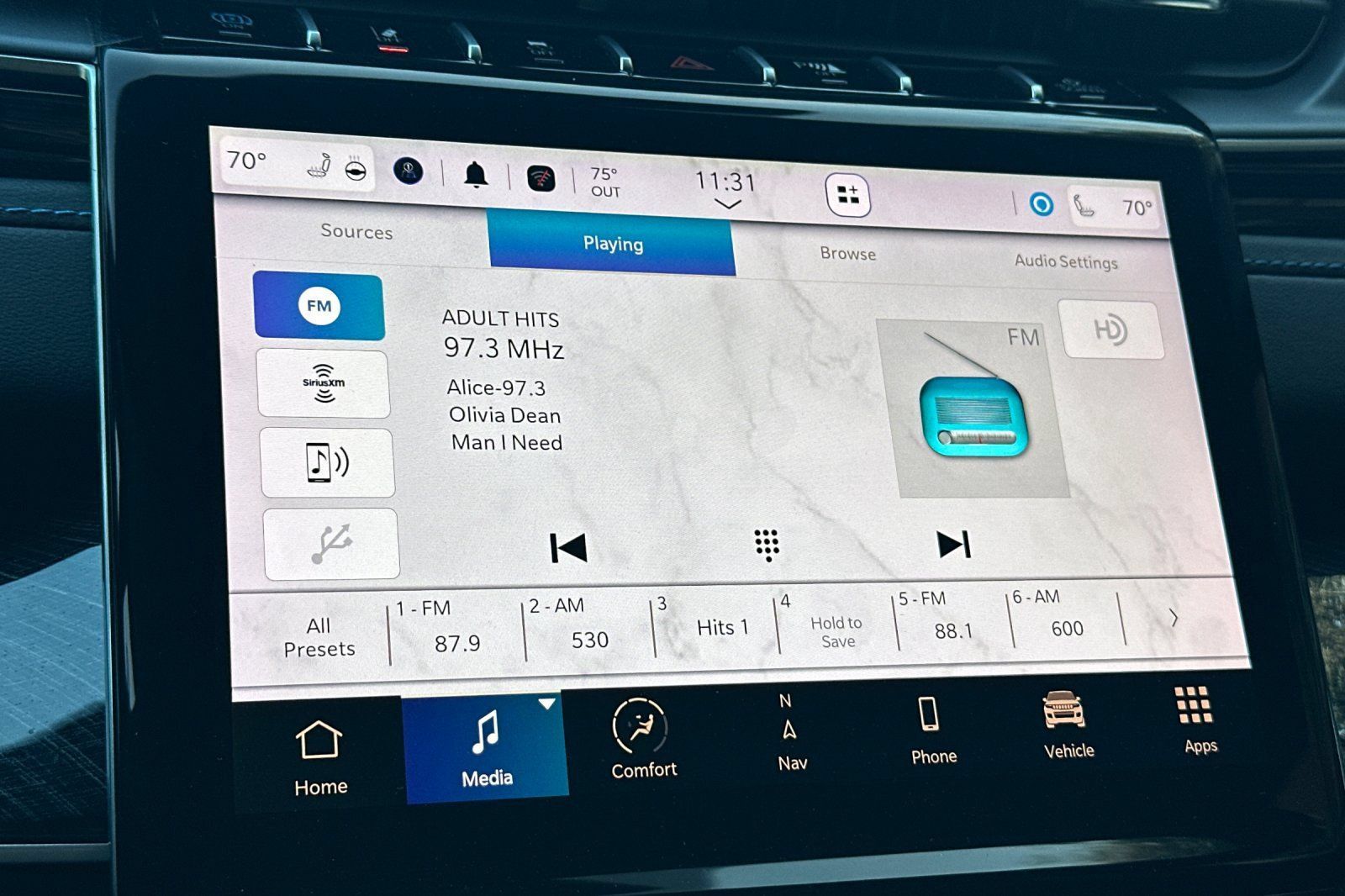 New 2023 Jeep Grand Cherokee Trailhawk w/ Advanced Protech Group II AWD/4WD image 17
