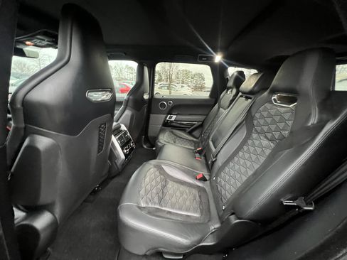 Used 2020 Land Rover Range Rover Sport SVR image 32